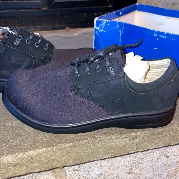 Acor Comfort Street Walking Shoe Tandem Lace and Velcro Design Brand New in Box - Picture 2 of 14
